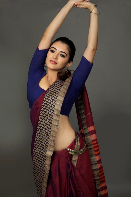 Hottie Malvika Sharma in Saree