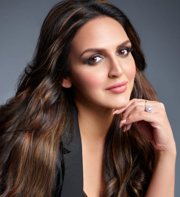 Esha Deol Wiki Age Height Weight Husband Net Worth 27 Esha Deol Wiki Age Height Weight Husband Net Worth