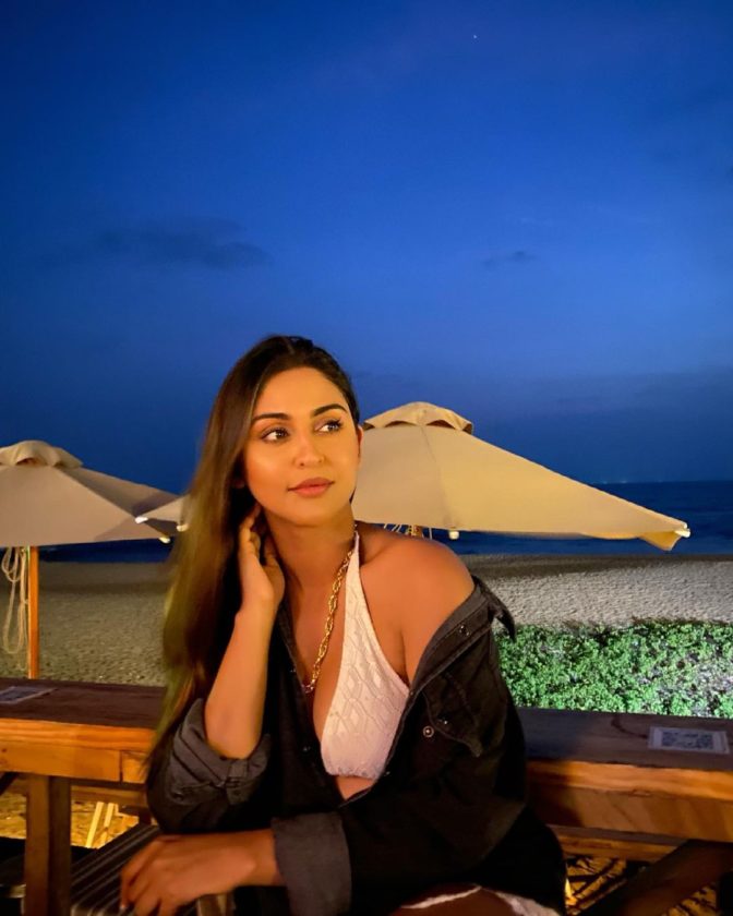 Indian Television Hot Actress Krystal D'souza Cute Hot Pictures