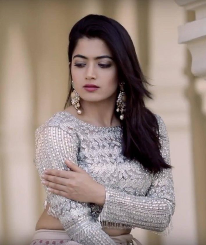 Rashmika Mandanna Wiki Age Height Weight Boyfriend Net Worth Family Body Measurement and Hot Pictures
