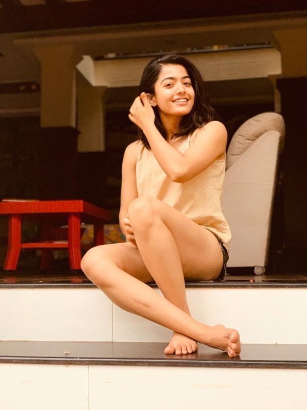 Rashmika Mandanna Wiki Age Height Weight Boyfriend Net Worth Family Body Measurement and Hot Pictures