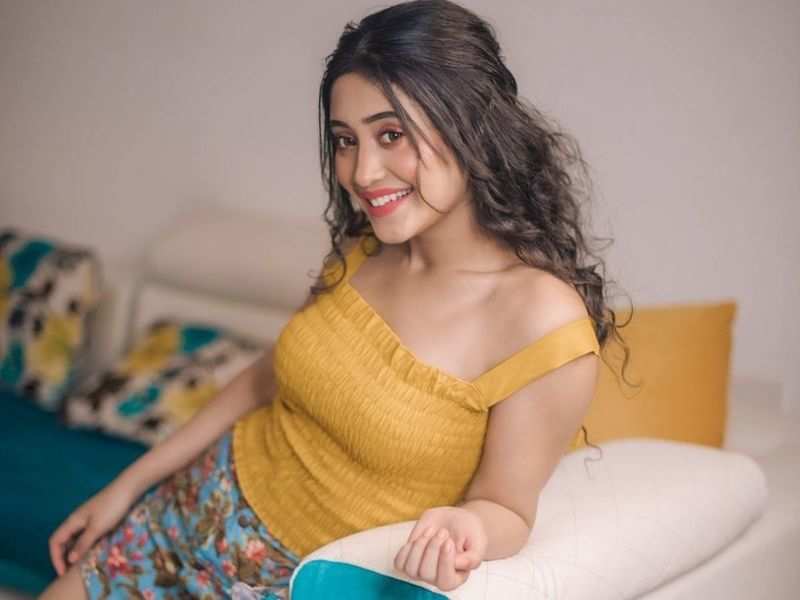 Shivangi Joshi Wiki Age Height Weight Boyfriend Net Worth 2 Shivangi Joshi Wiki Age Height Weight Boyfriend Net Worth Family Body Measurement and Hot Pictures