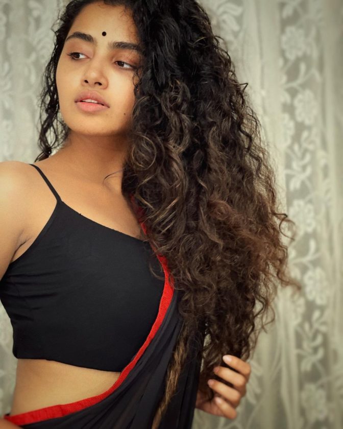Top 15 Hot and Most Beautiful Current South Indian Actress 19 Anupama Parameswaran Wiki Age Height Weight Net Worth