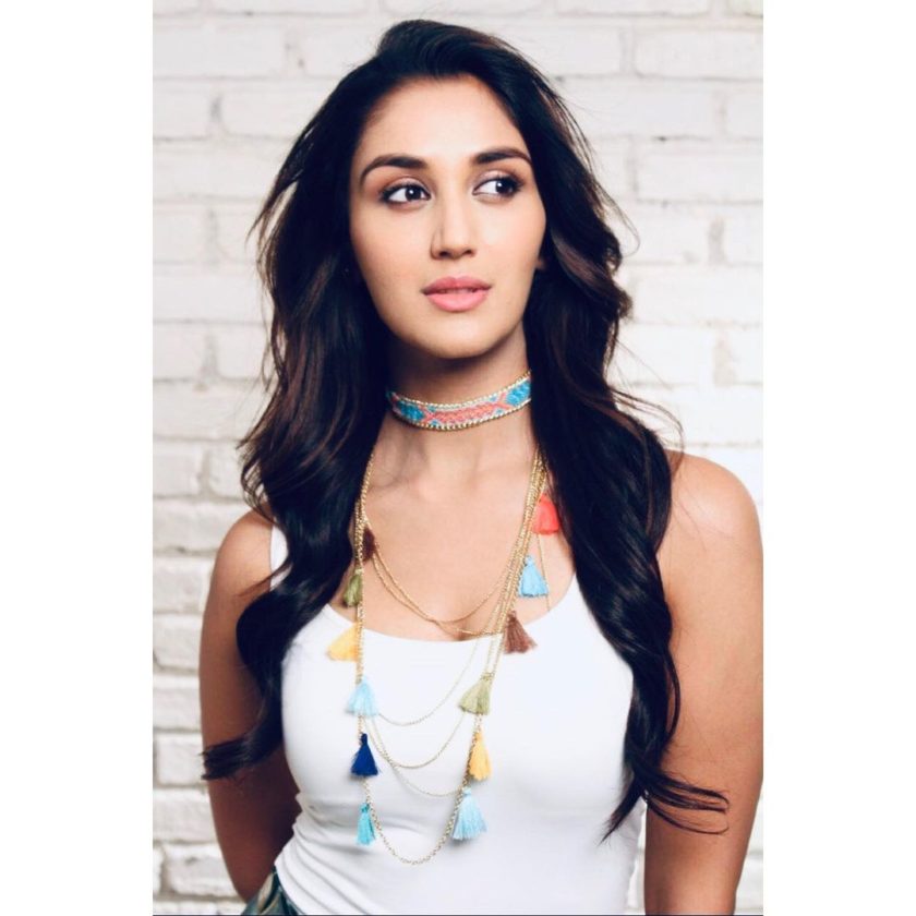 Nikita Dutta 9 Hot and Gorgeous Pictures