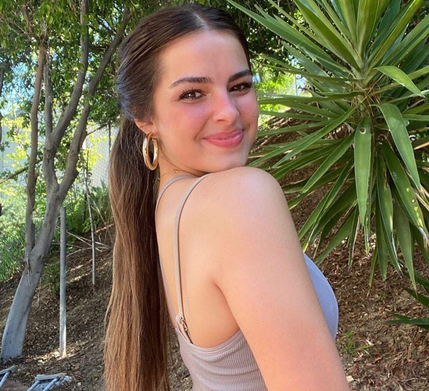 American Tik Tok Star Addison Rae 10 Hot Pictures Addison Rae Easterling is an American social media influencer and dancer born on October 6