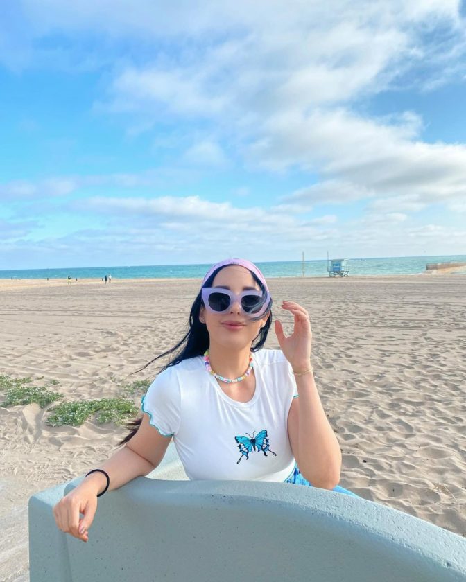 8 Hot Stunning Pictures Of YouTuber Mariale Marrero