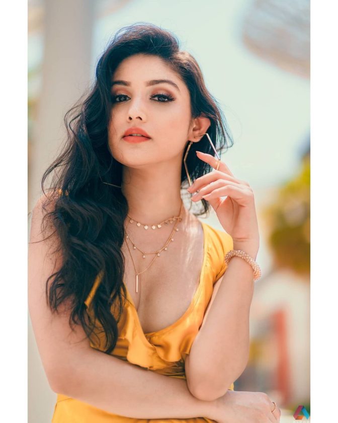 Donal Bisht 12 Hot Cute Gorgeous Pictures 5 Donal Bisht 12 Hot Cute Gorgeous Pictures Bigg Boss 15 Contestant