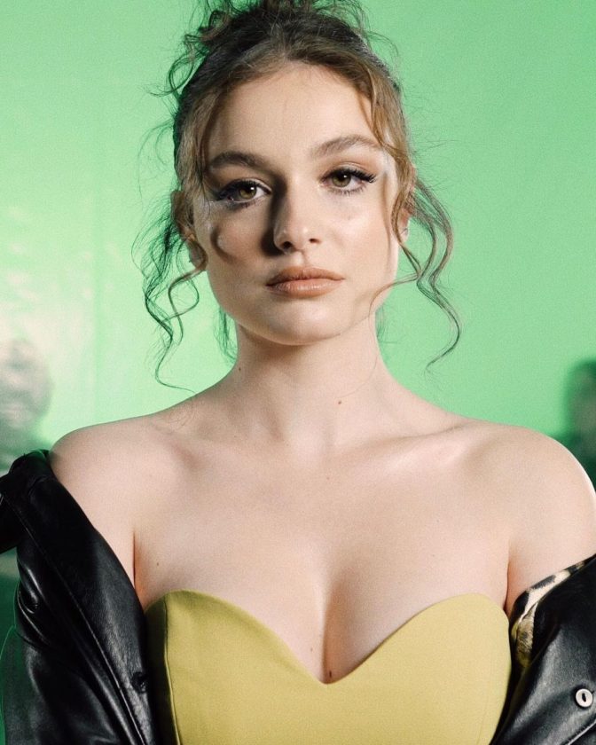 Serra Arıtürk 10 Hot Gorgeous Pictures