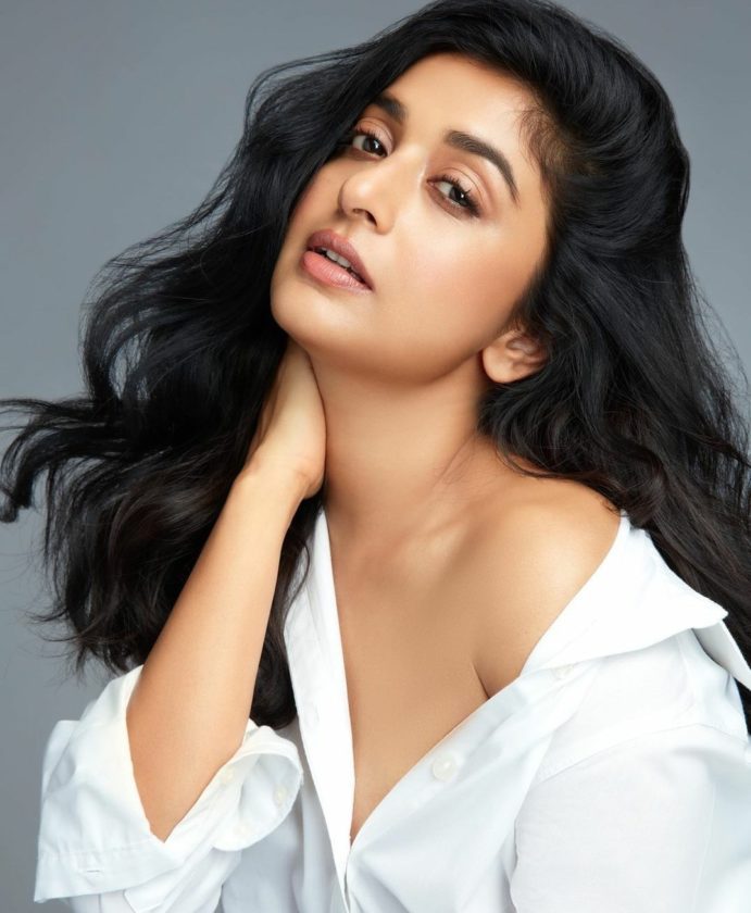 Meera Jasmine Latest Hot and Stunning Pictures 5 Meera Jasmine Latest Hot and Stunning Pictures
