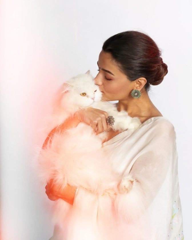 Alia Bhatt Latest Pictures In White Saree
