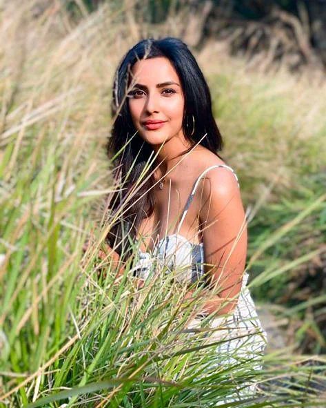 Priya Anand Latest Hot Gorgeous Pictures 6 Priya Anand Latest Hot Gorgeous Pictures