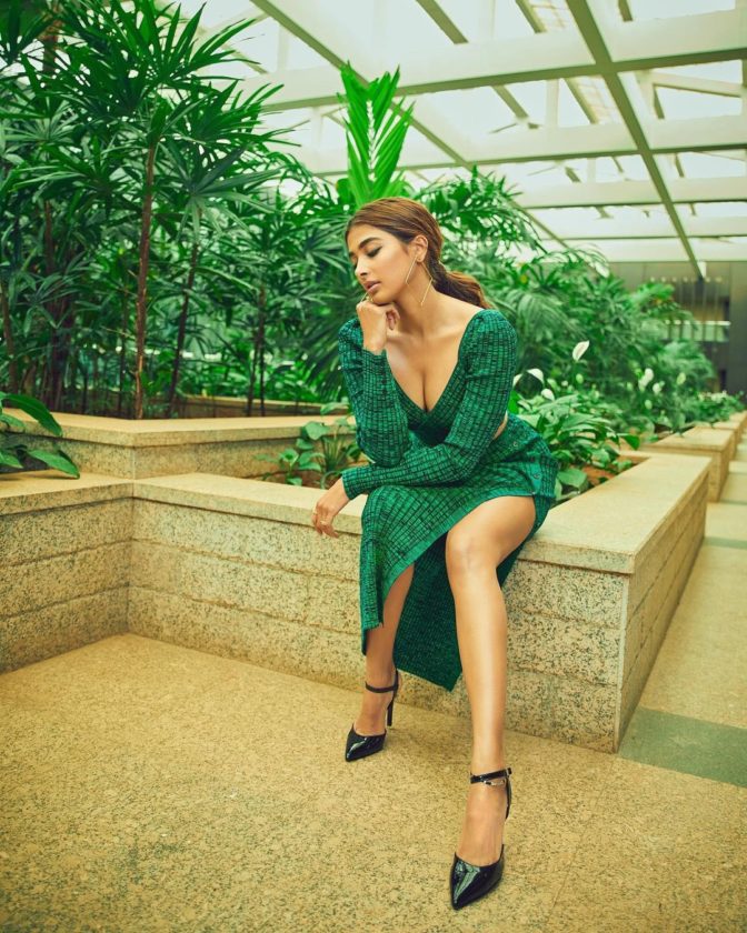 Hot Pooja Hegde Sizzling In Green Pictures
