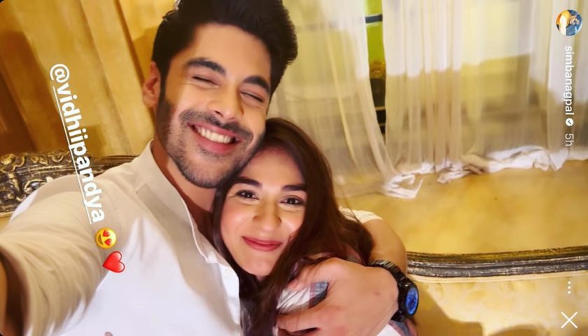Karan Kundrra, Tejasswi Prakash, Simba Nagpal and Vidhi Pandya Reunited after Bigg Boss 4 Karan Kudrra, Tejasswi Prakash, Simba Nagpal and Vidhi Pandya Reunited after Bigg Boss