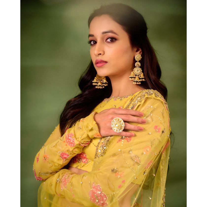 KGF 2 Promotions Srinidhi Shetty Looks Amazing In Yellow 5 KGF 2 Promotions Srinidhi Shetty Looks Amazing In Yellow