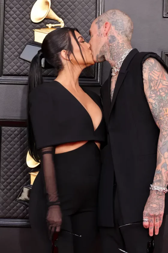 Kourtney Kardashian and Travis Barkers lip lock at Grammys 2022 red-carpet 2 Kourtney Kardashian and Travis Barkers lip lock at Grammys 2022 red-carpet