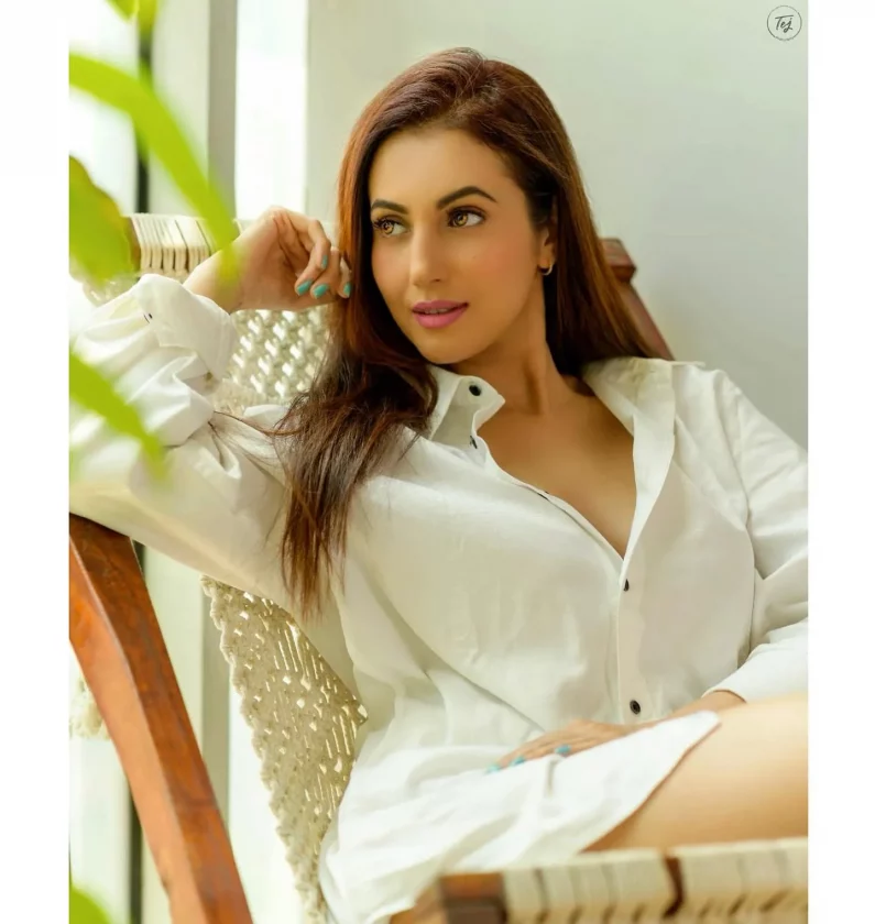 Anusmriti Sarkar Sizzling Hot In White Pictures 14 Anusmriti Sarkar Sizzling Hot In White Pictures