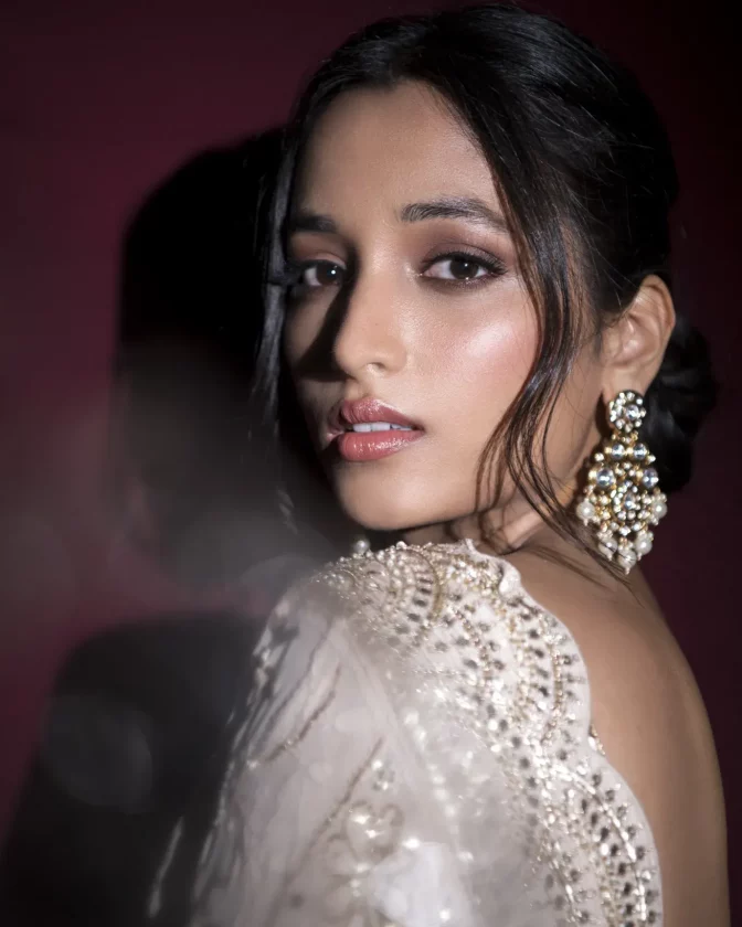 KGF Actress Srinidhi Shetty and Tradition Wear a deadly combination 11 KGF Actress Srinidhi Shetty and Tradition Wear a deadly combination