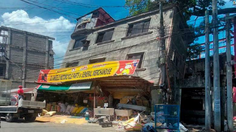 Philippines Magnitude 7.3 earthquake in the capital city Manila 2 Philippines Magnitude 7.3 earthquake in the capital city Manila